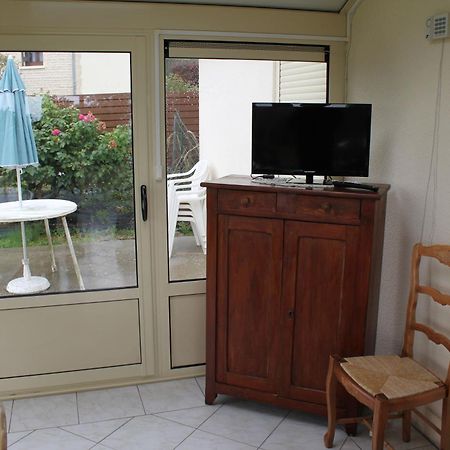 Chambres D'Hotes Chez Rejane Crasville  Bagian luar foto
